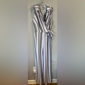 FASHIONNOVA STRIPED JUMPSUIT⭐️